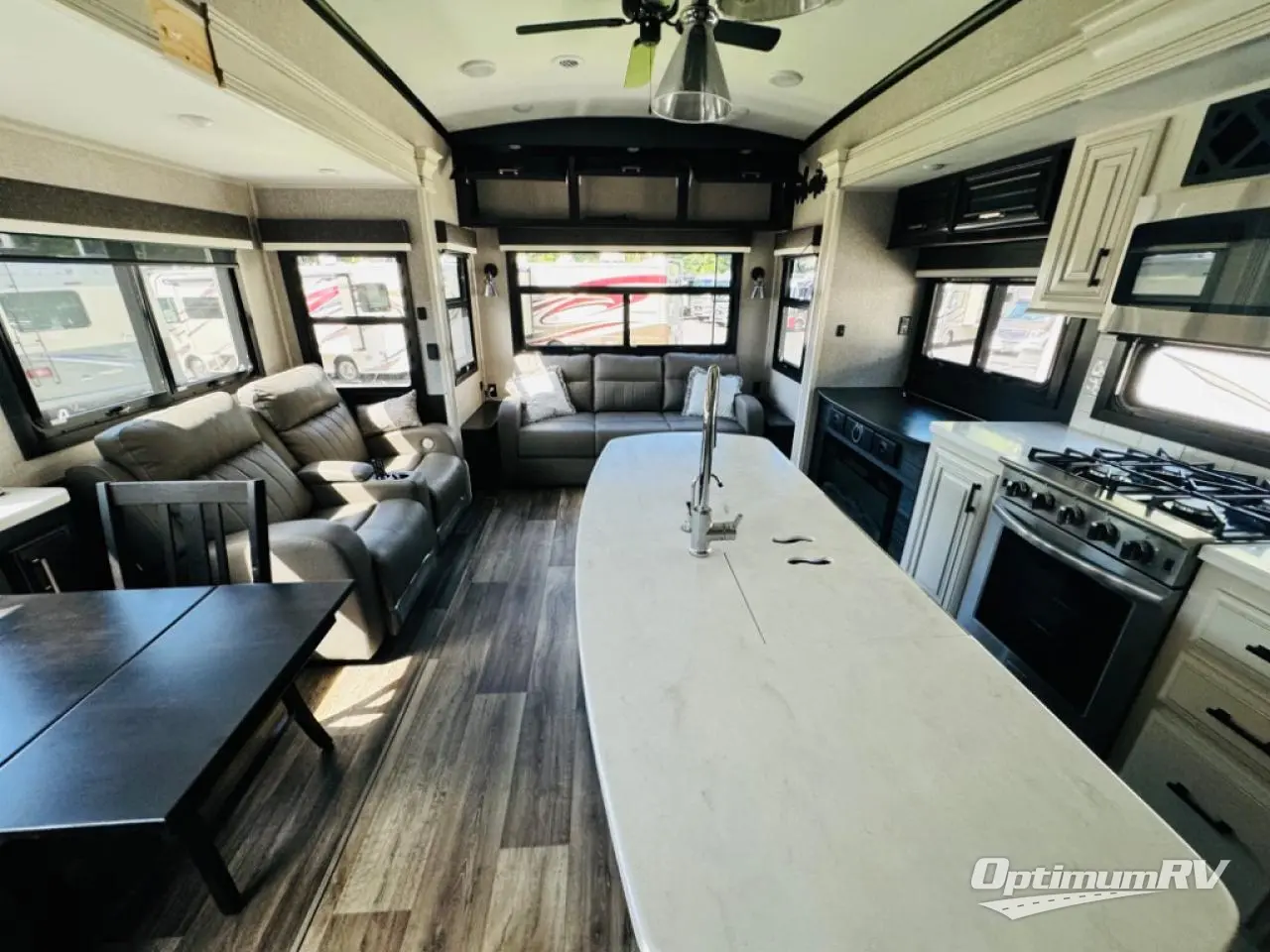 2022 Jayco Pinnacle 32RLTS Photo 5