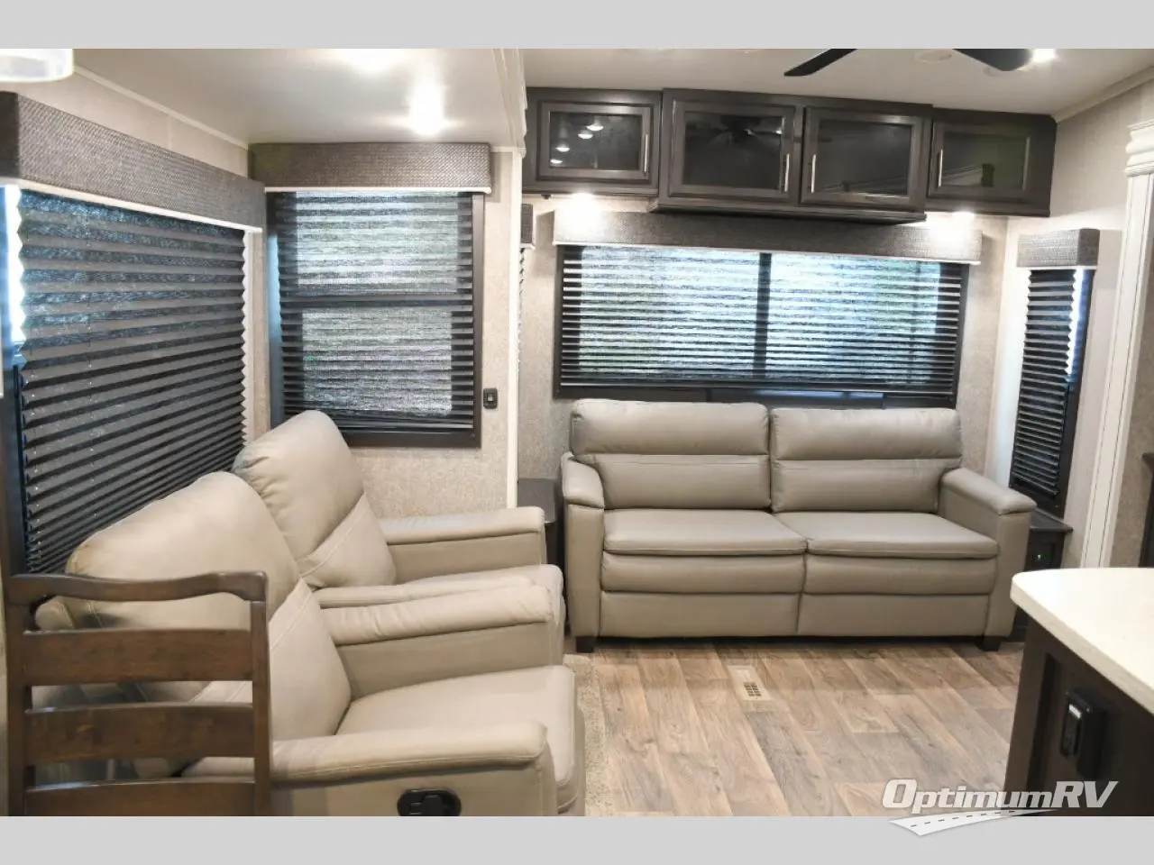 2019 Jayco Eagle 321RSTS Photo 11