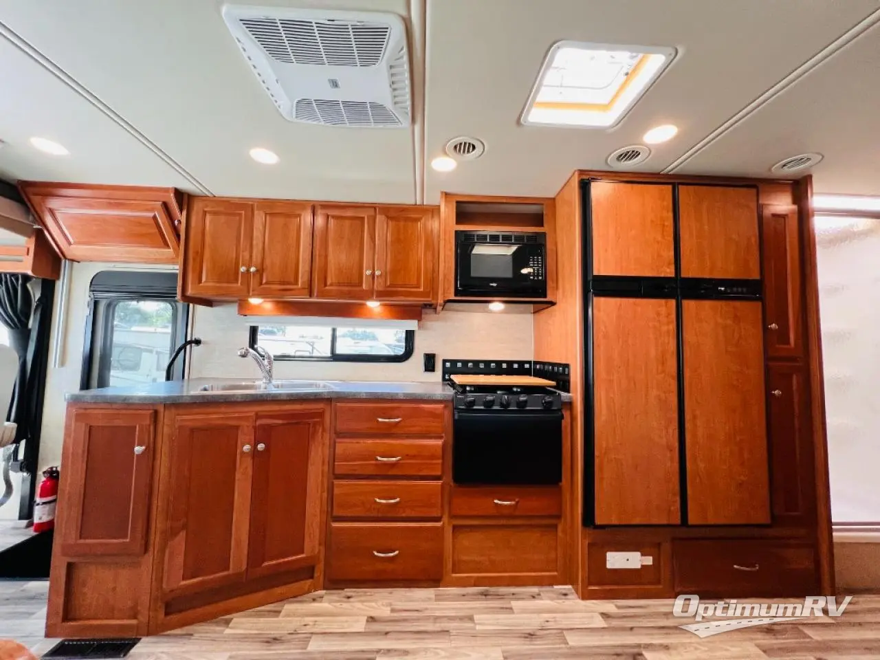 2018 Winnebago Vista 32YE Photo 10