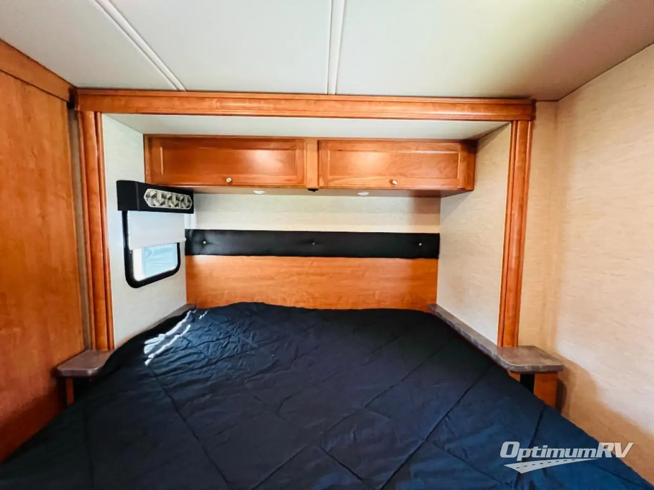 2018 Winnebago Vista 32YE Photo 17