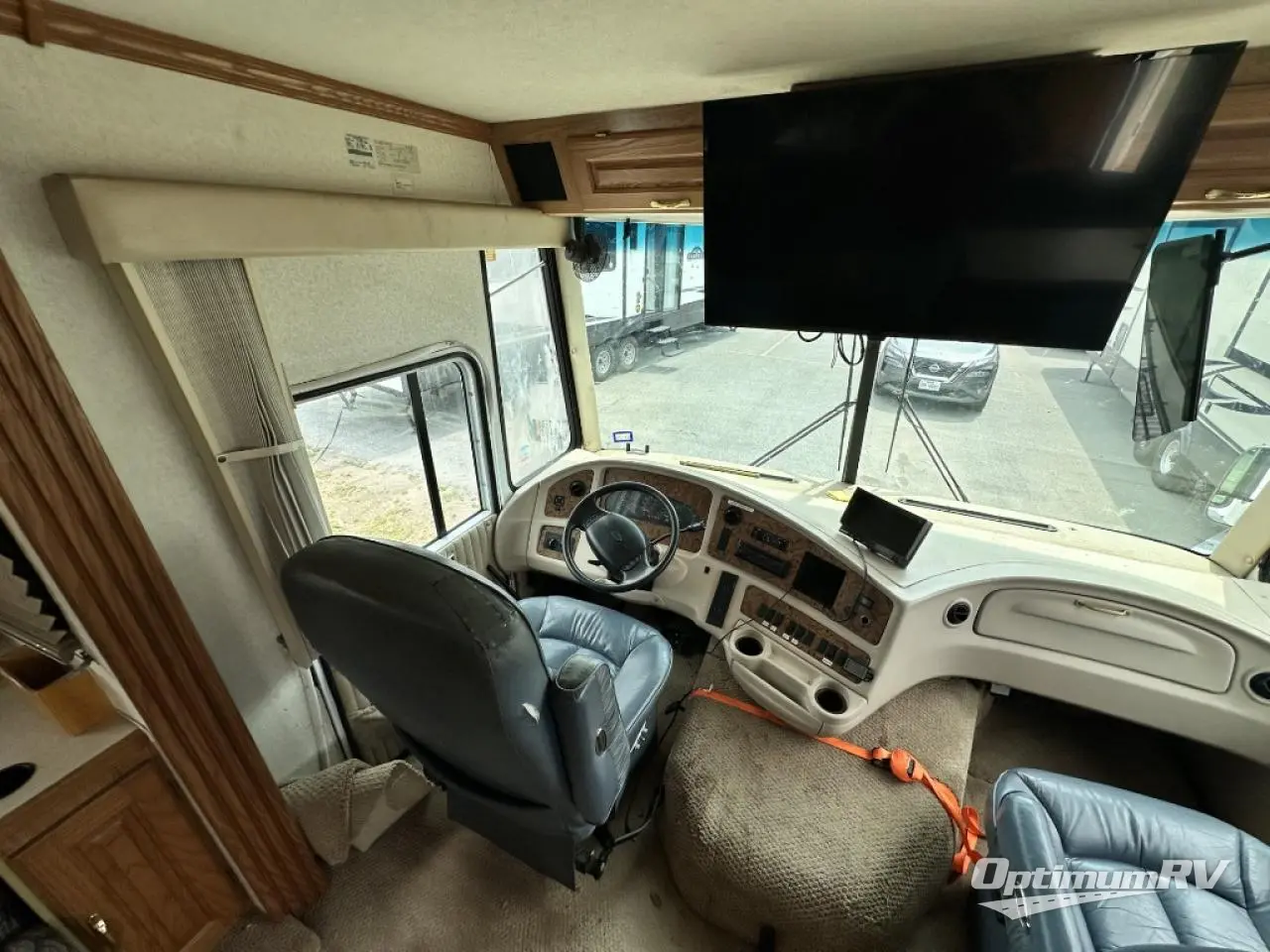 1999 Coachmen M SANTARA 335M Photo 4