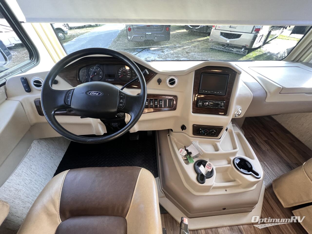 2020 Coachmen Mirada 34BHF Photo 7