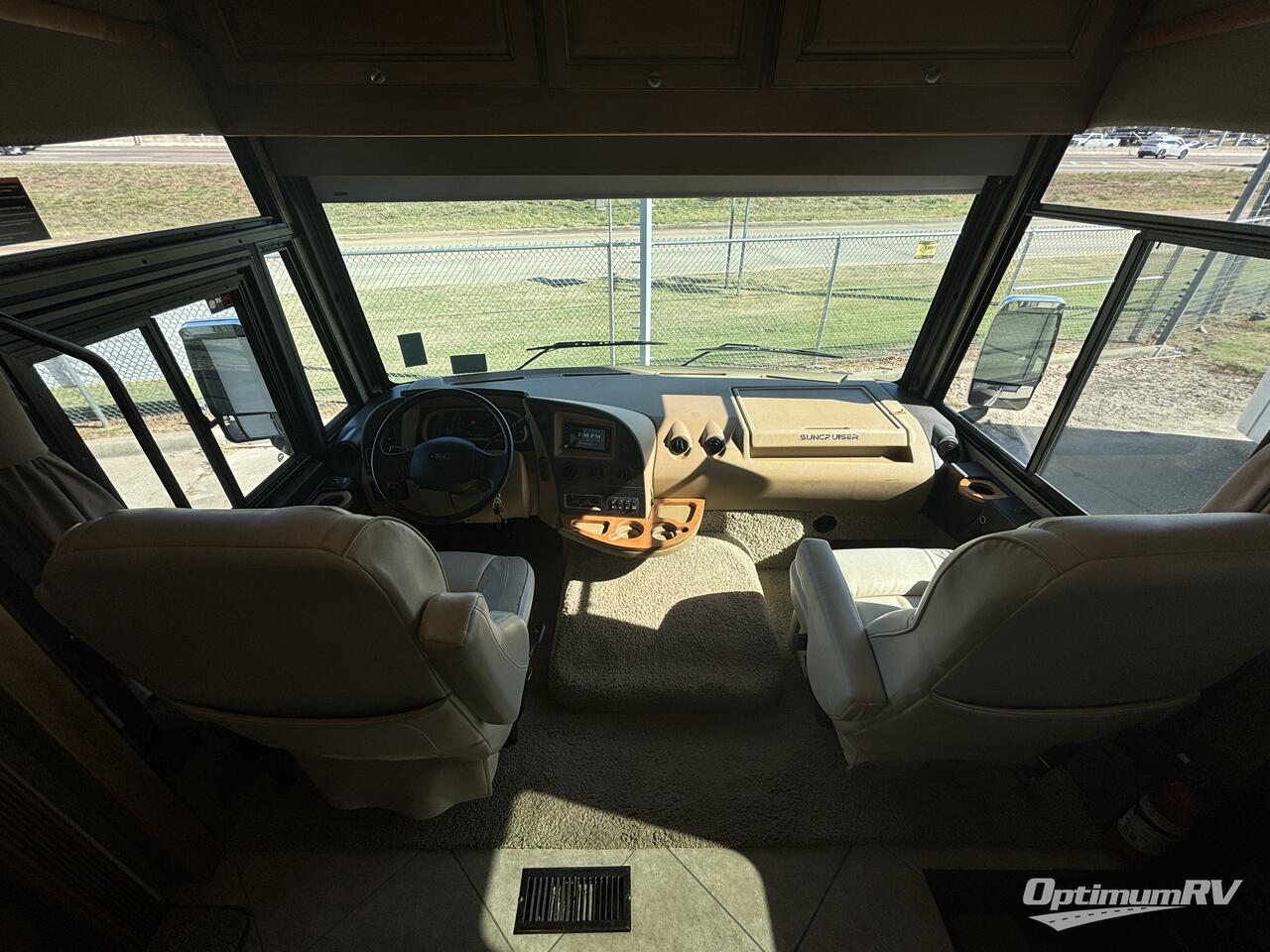 2015 Itasca Suncruiser 38Q Photo 11