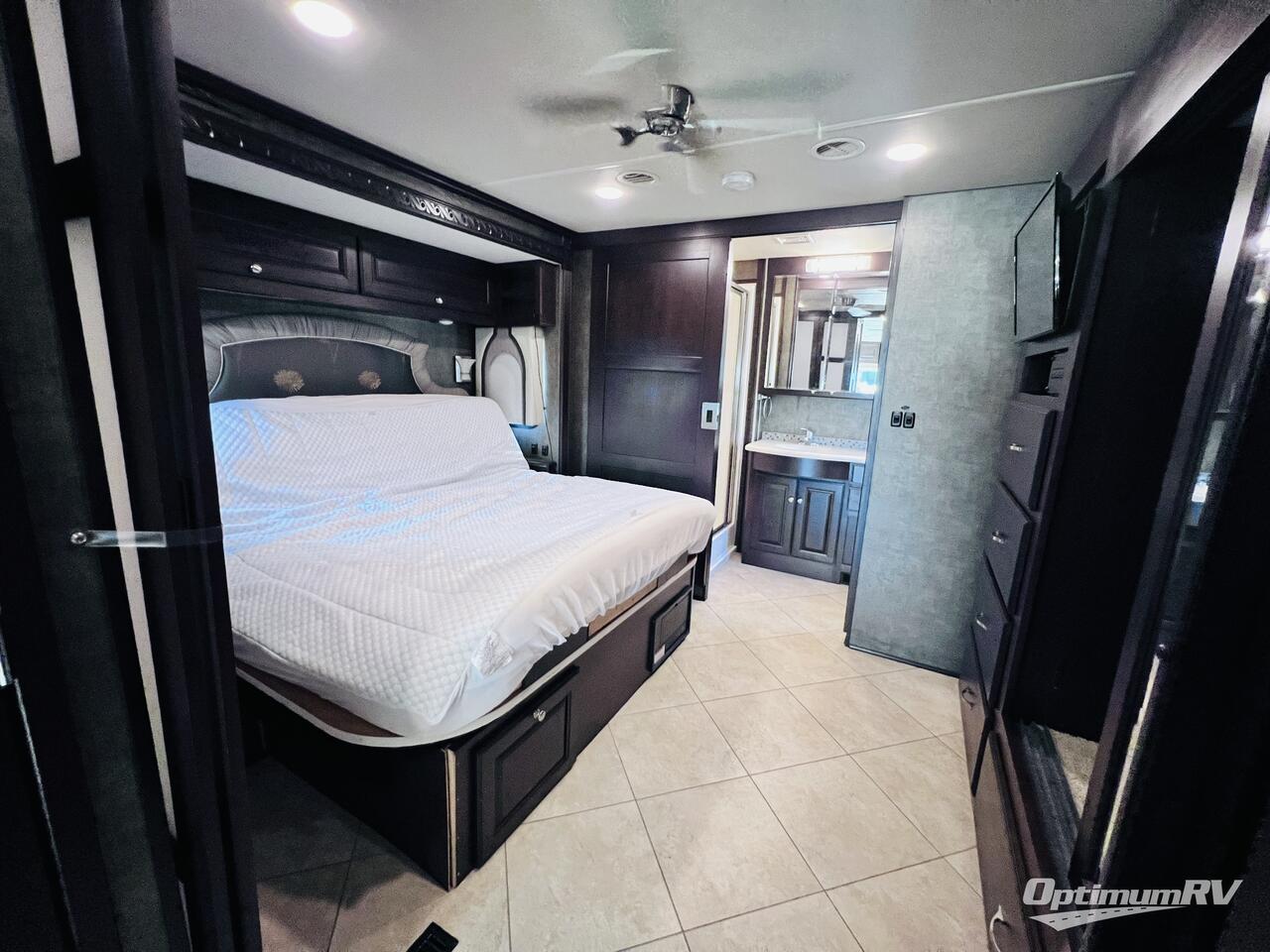 2016 Winnebago Adventurer 37F Photo 18