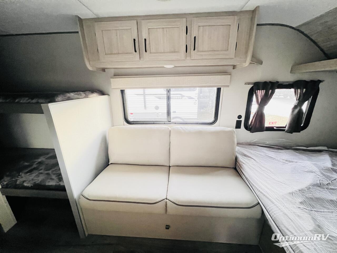 2025 Coachmen Catalina Summit Series 7 164BHX Photo 6