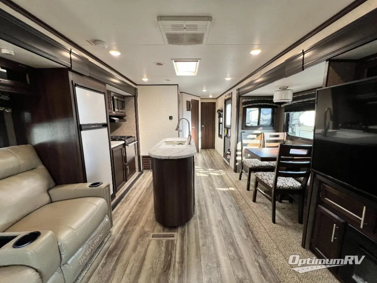 2019 Jayco Jay Flight 32RLOK Photo 5