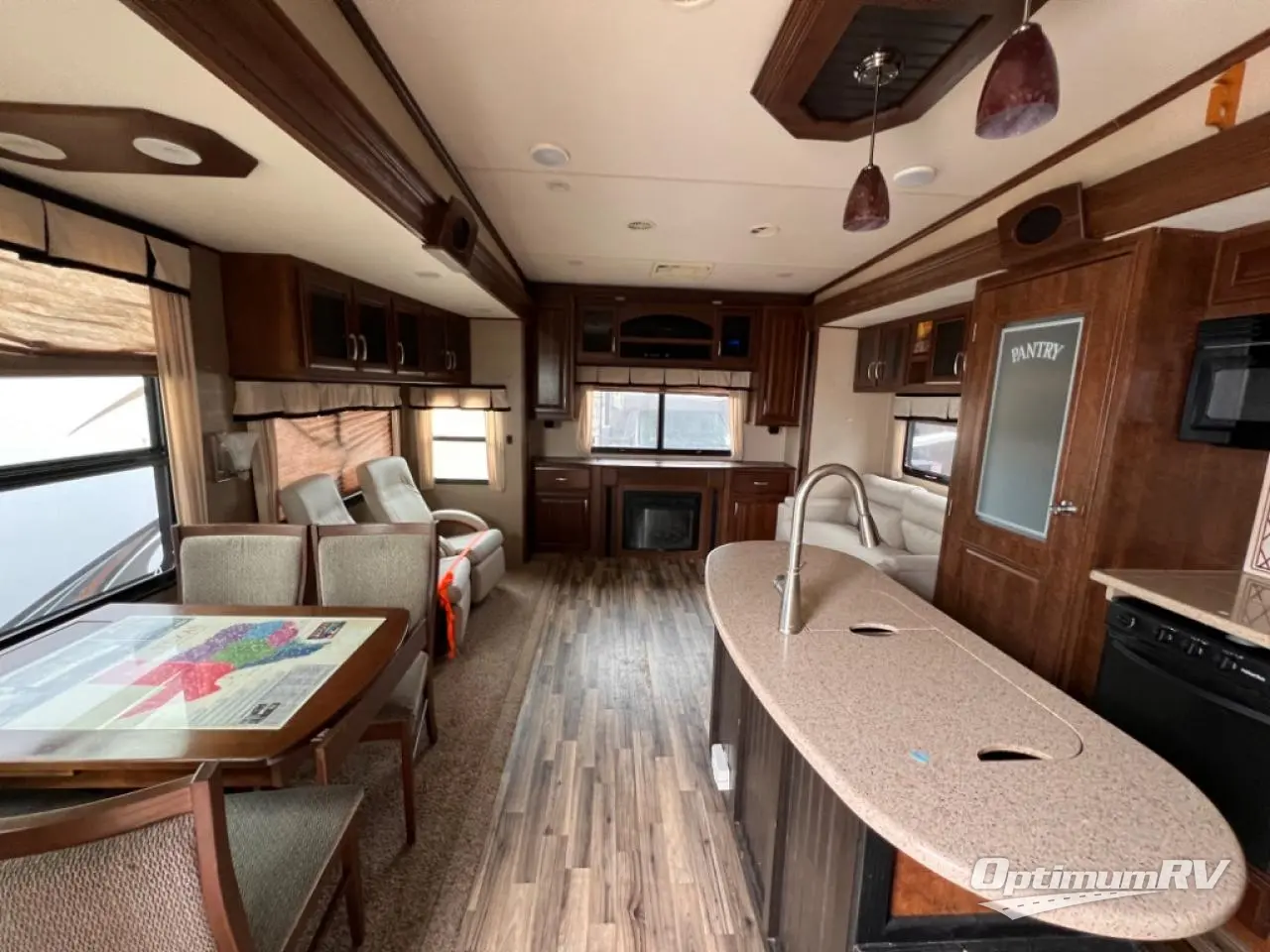 2014 Grand Design Solitude 305RE Photo 4