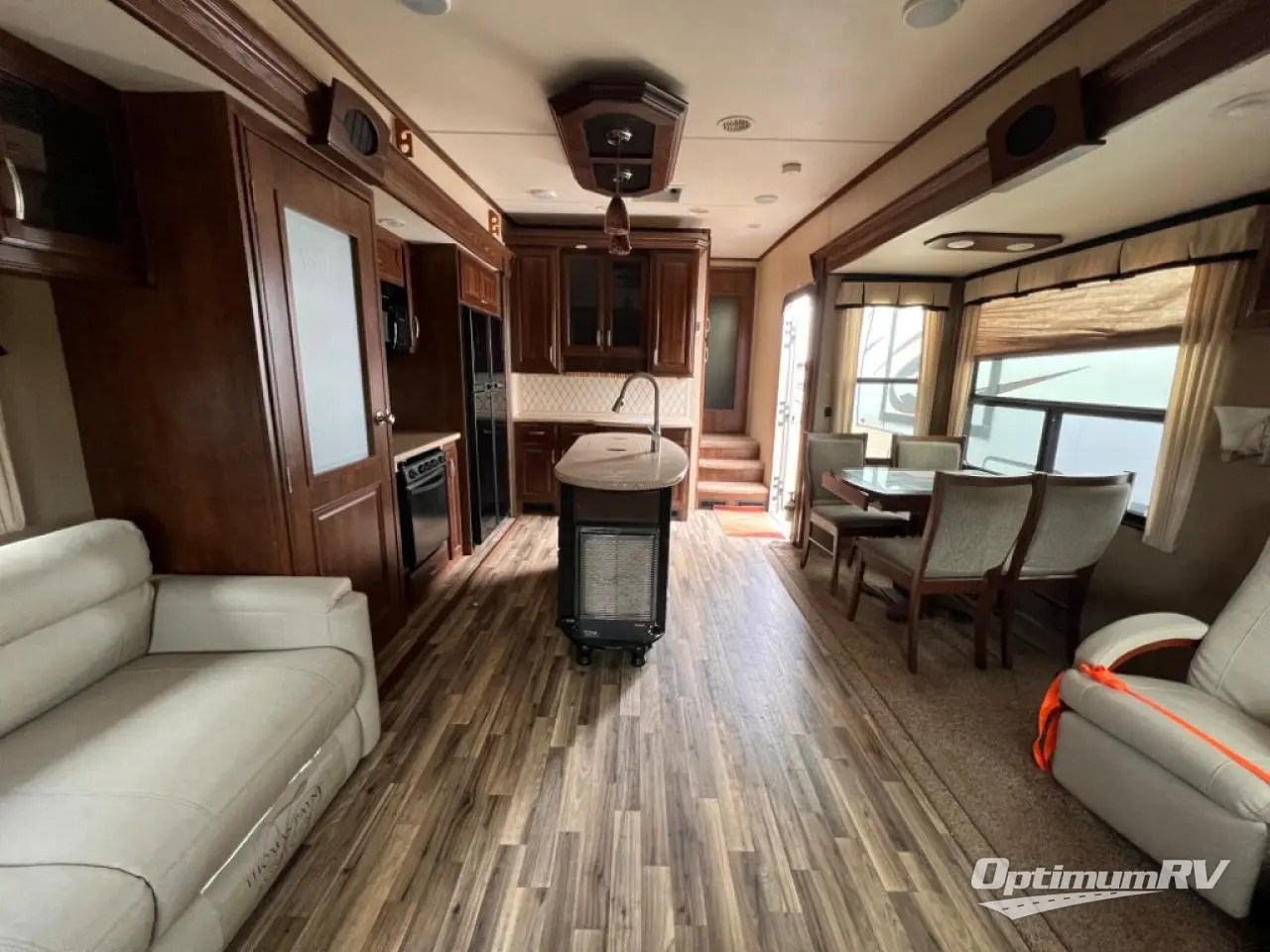 2014 Grand Design Solitude 305RE Photo 5