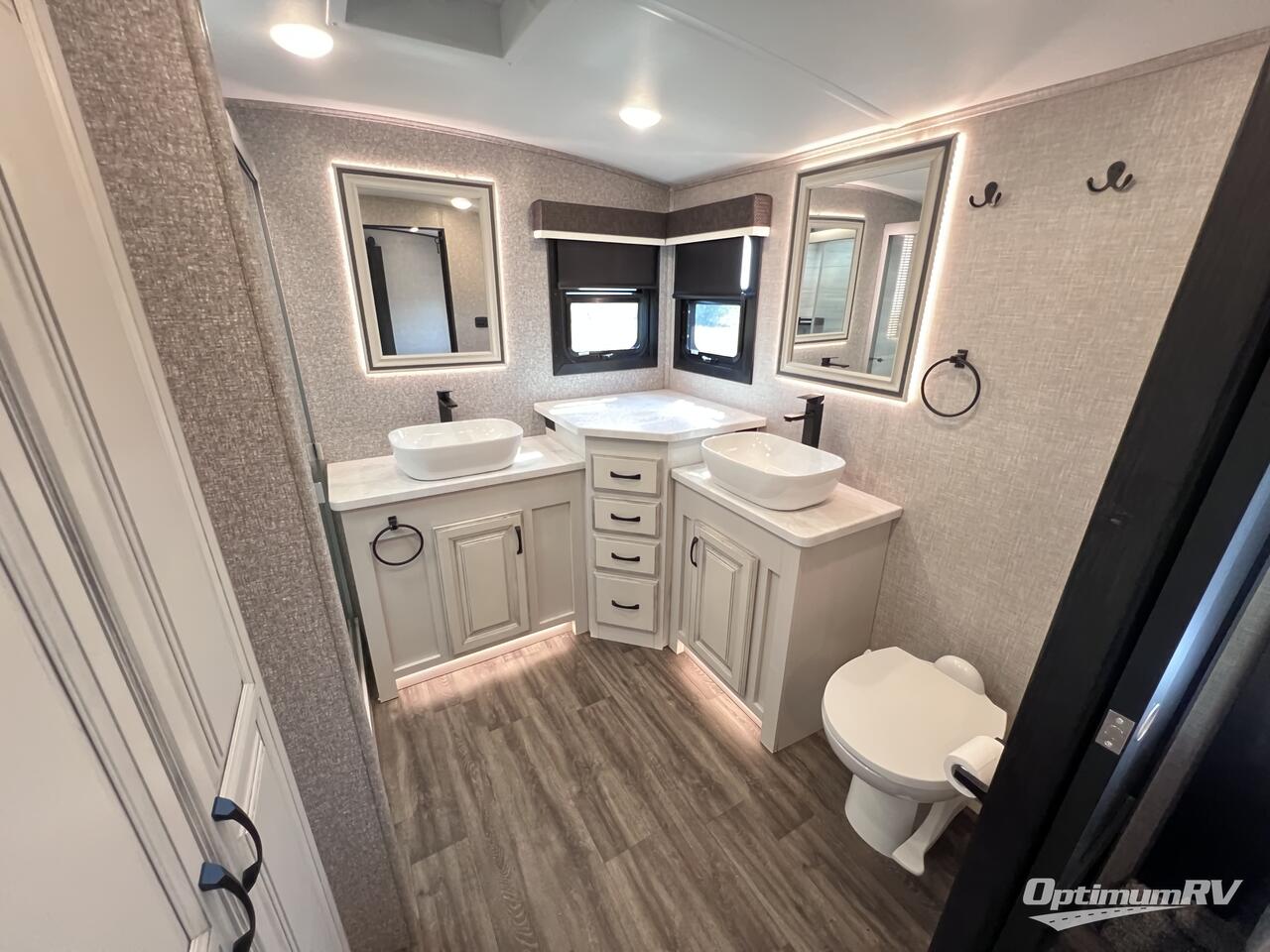 2023 Jayco North Point 382FLRB Photo 17