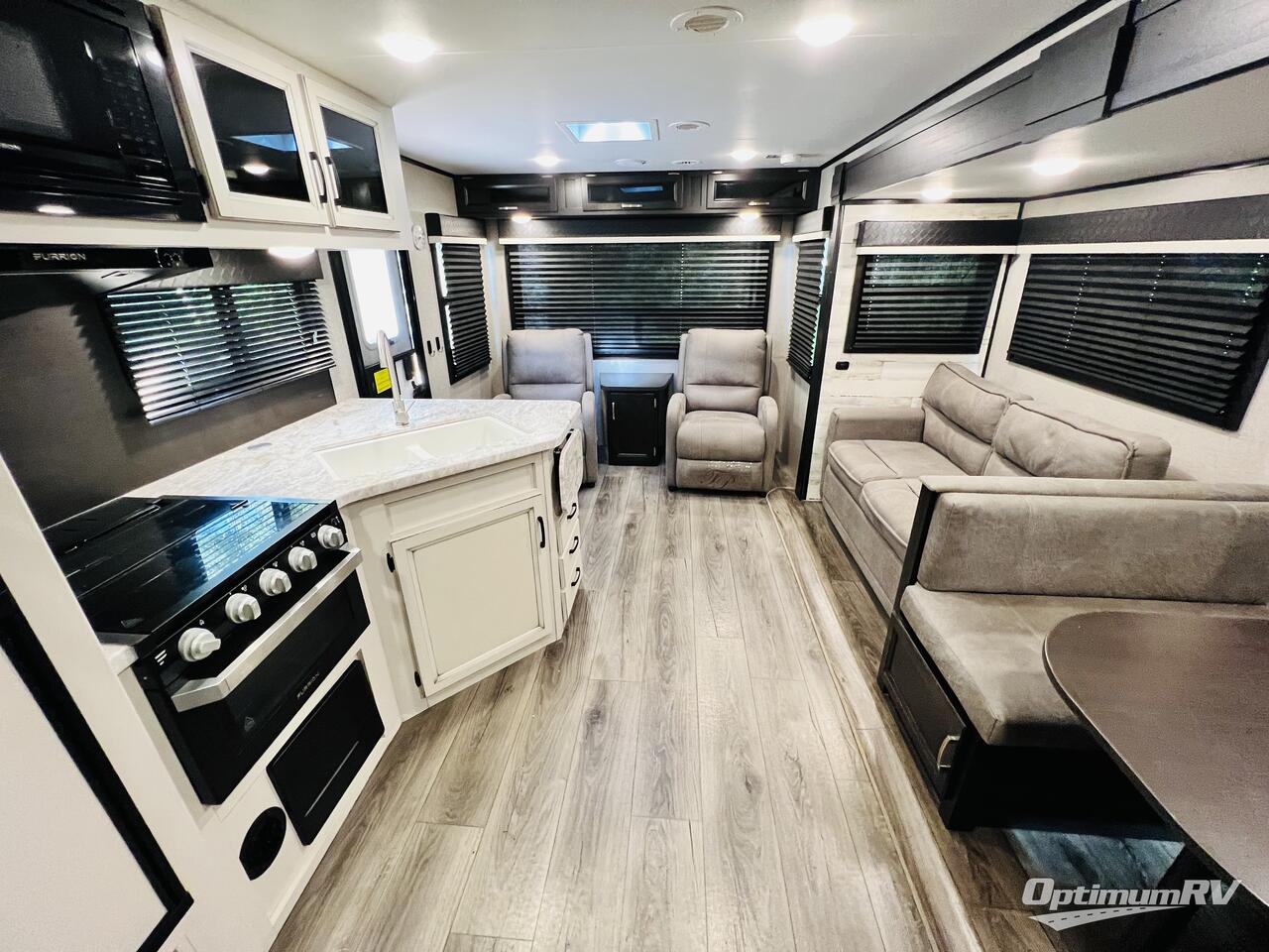 2021 Jayco Jay Feather 27RL Photo 4