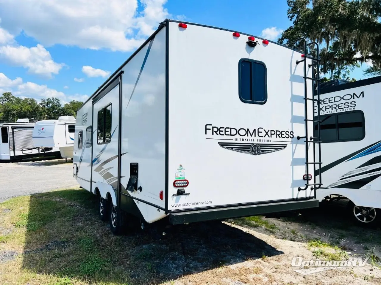 2021 Coachmen Freedom Express Ultra Lite 248RBS Photo 2