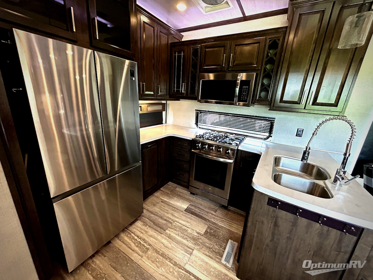 2022 Dutchmen Yukon 399ML Photo 6