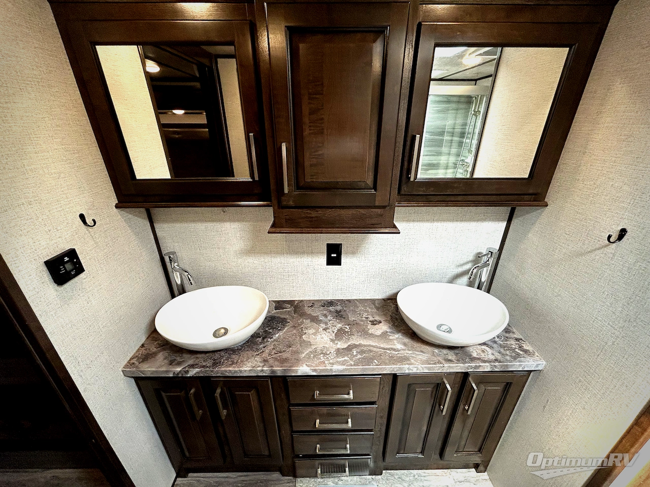 2022 Dutchmen Yukon 399ML Photo 14