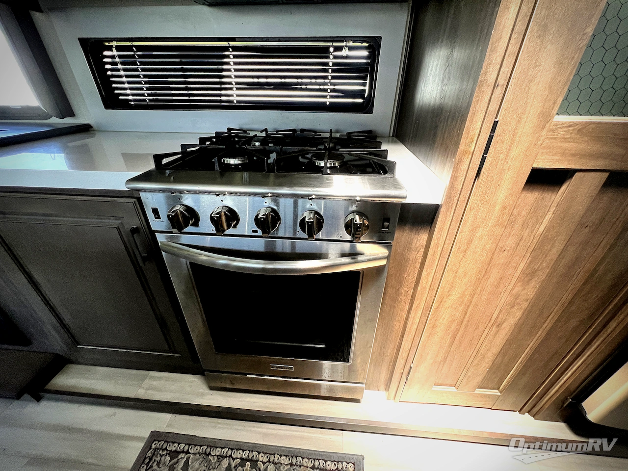 2021 Grand Design Solitude 373FB Photo 12
