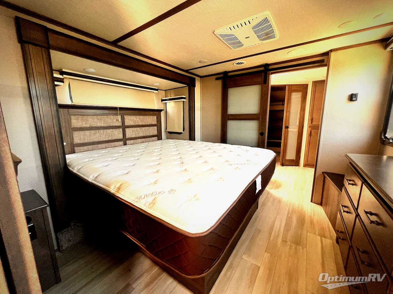 2021 Grand Design Solitude 373FB Photo 18