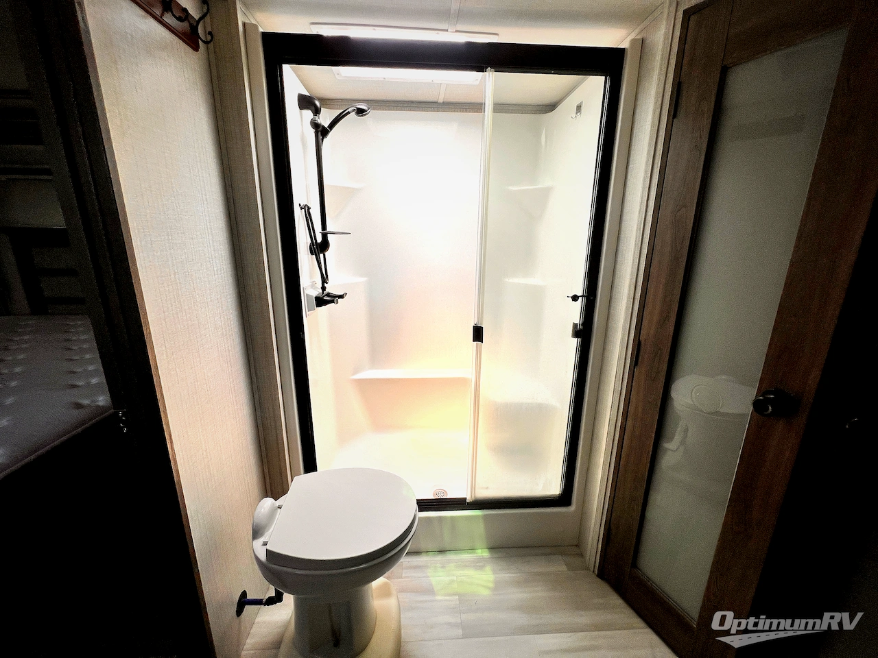 2021 Grand Design Solitude 373FB Photo 23