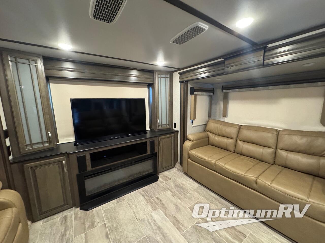 2019 Keystone Montana 3791RD Photo 10