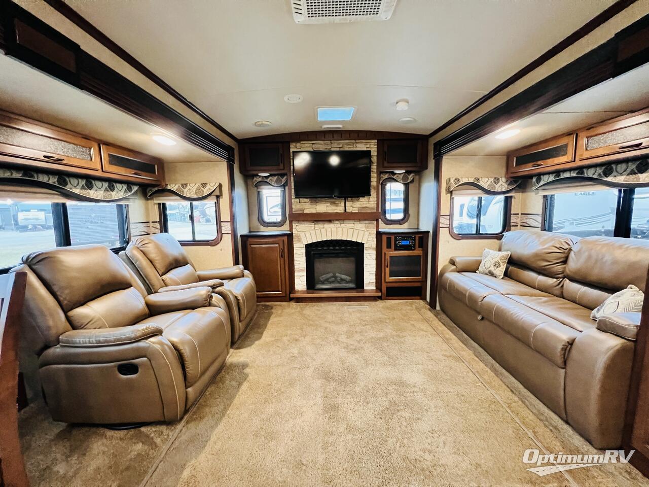 2015 Jayco Eagle 338RETS Photo 6