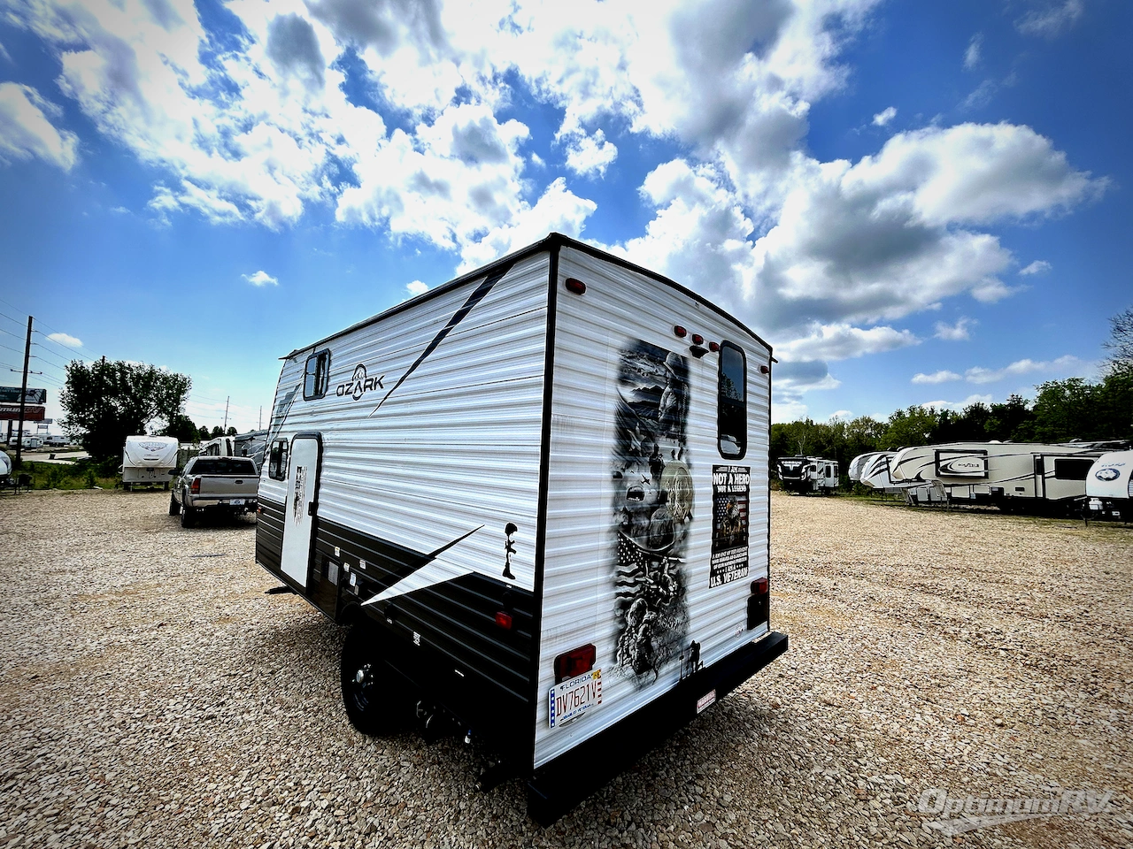 2023 Forest River Ozark 1530VBK Photo 4