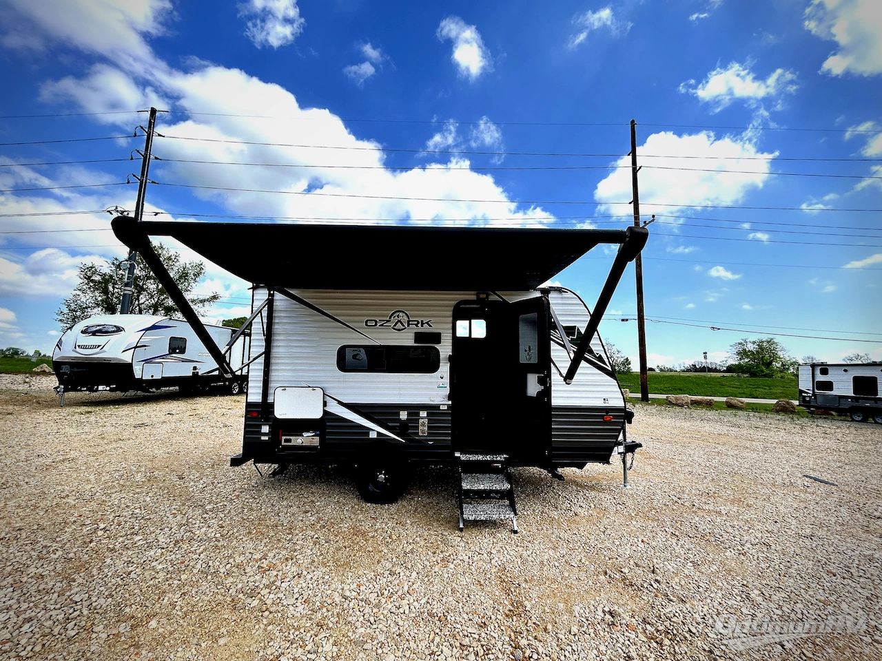 2023 Forest River Ozark 1530VBK Photo 5