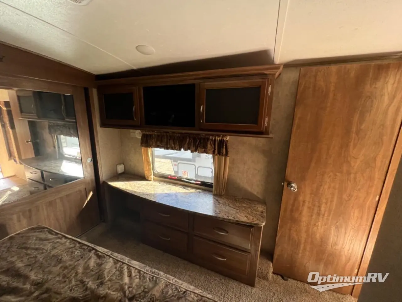 2015 Keystone Montana 293RK Photo 12