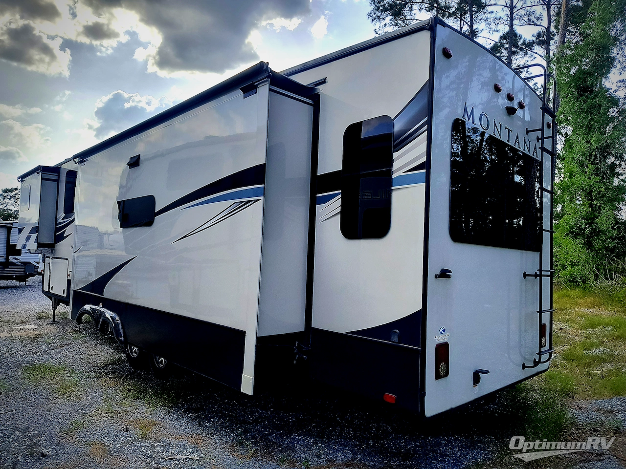2021 Keystone Montana 3781RL Photo 3