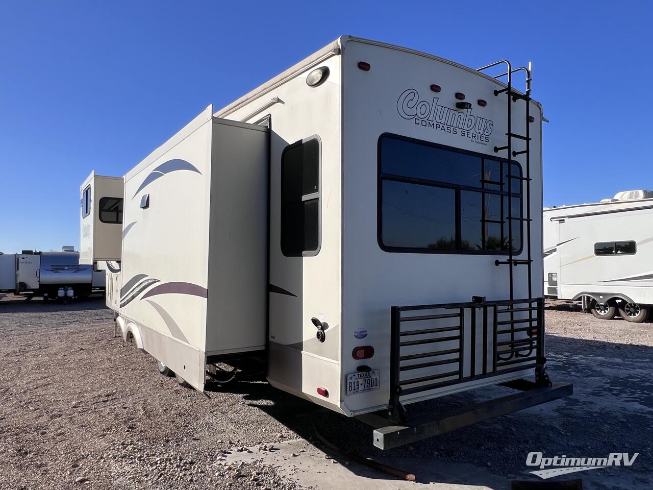 2016 Palomino Columbus F383FB Photo 3