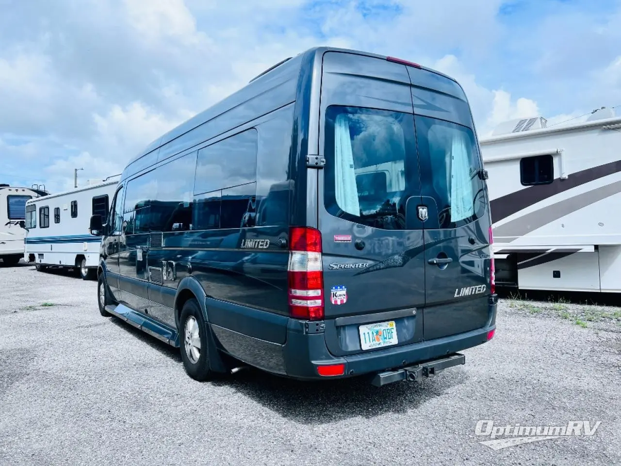 2010 Winnebago ERA Limited 170X Photo 2