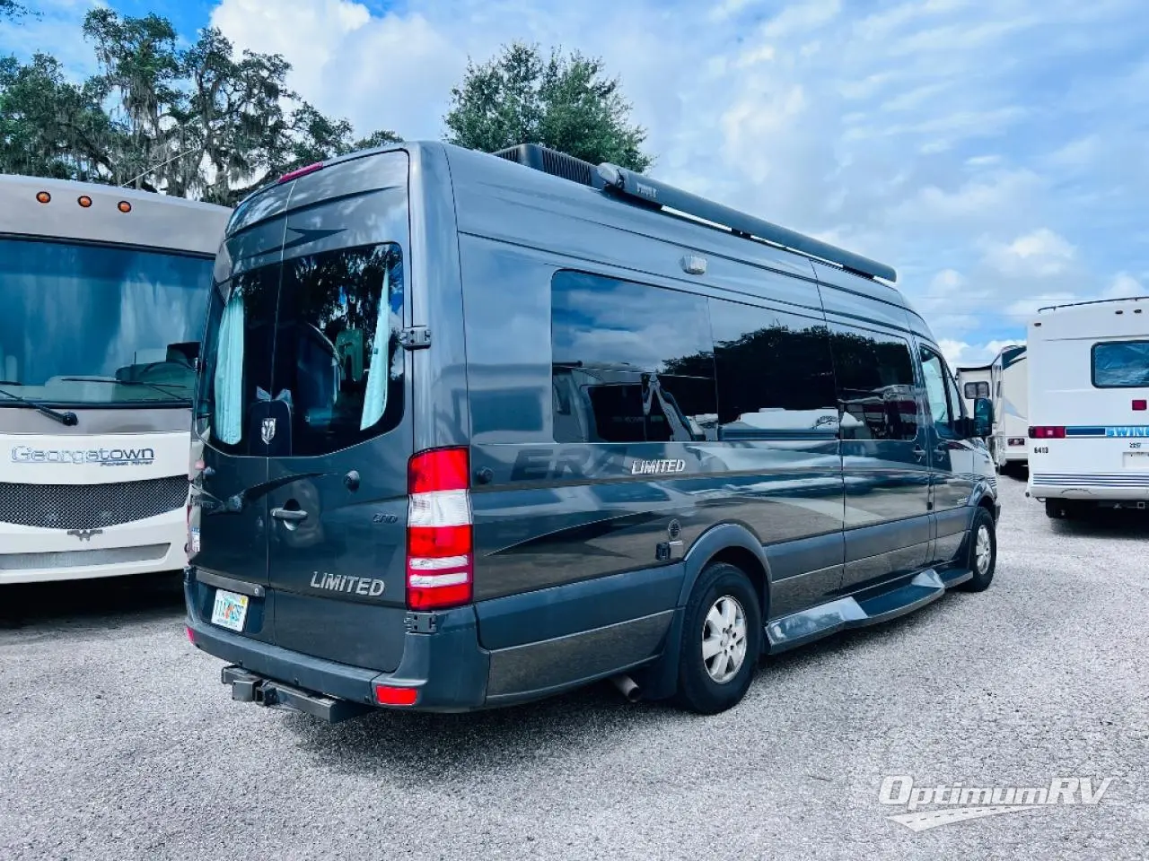 2010 Winnebago ERA Limited 170X Photo 3