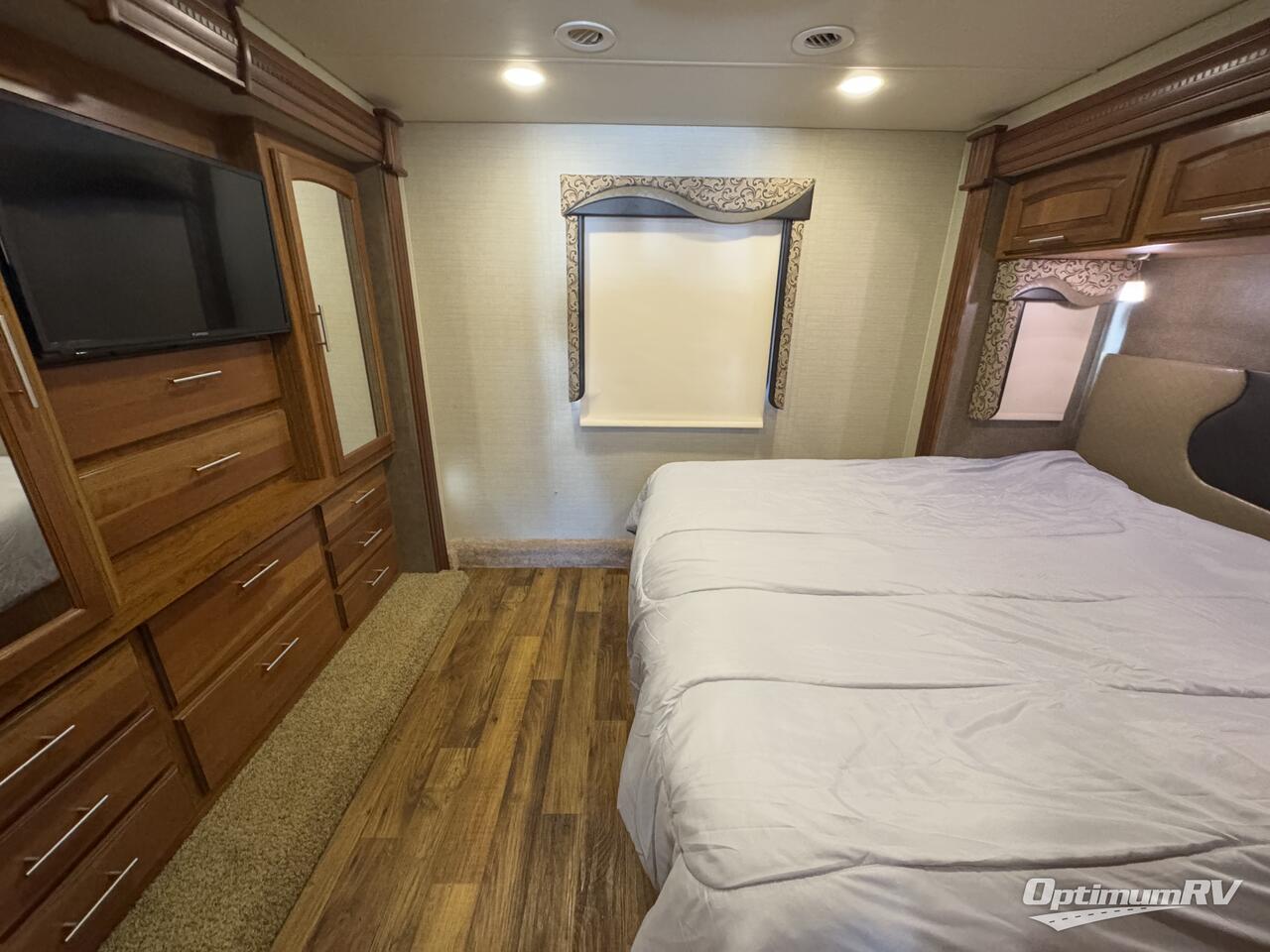 2017 Jayco Precept 35S Photo 13