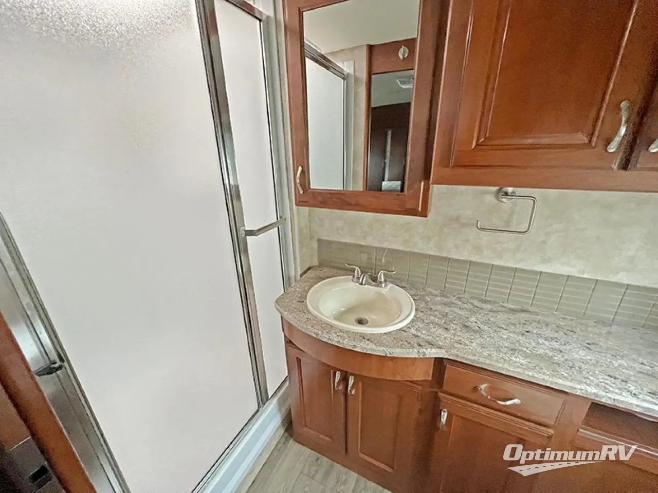 2019 Winnebago Vista LX 35F Photo 12