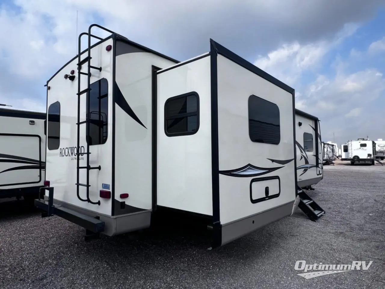 2018 Forest River Rockwood Ultra Lite 2703WS Photo 2