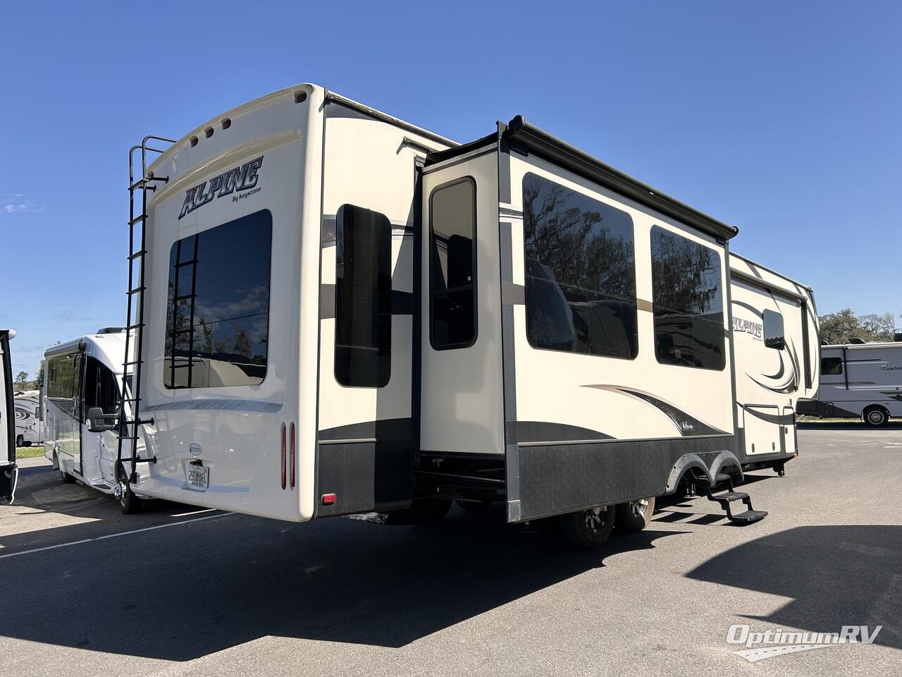 2015 Keystone alpine 3556RL Photo 2