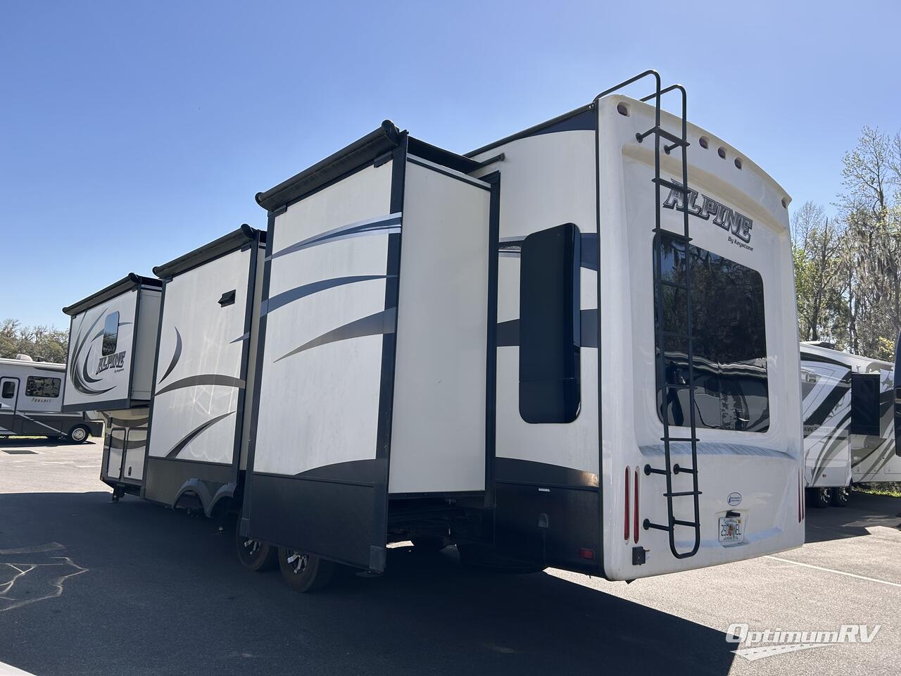 2015 Keystone alpine 3556RL Photo 3