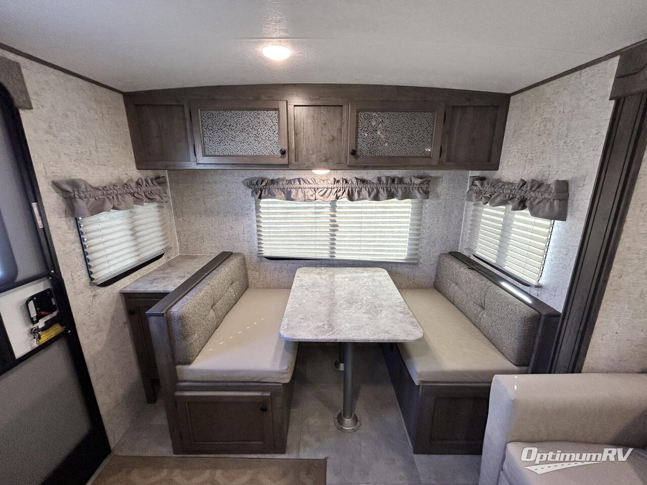 2020 Coachmen Apex Nano 213RDS Photo 8