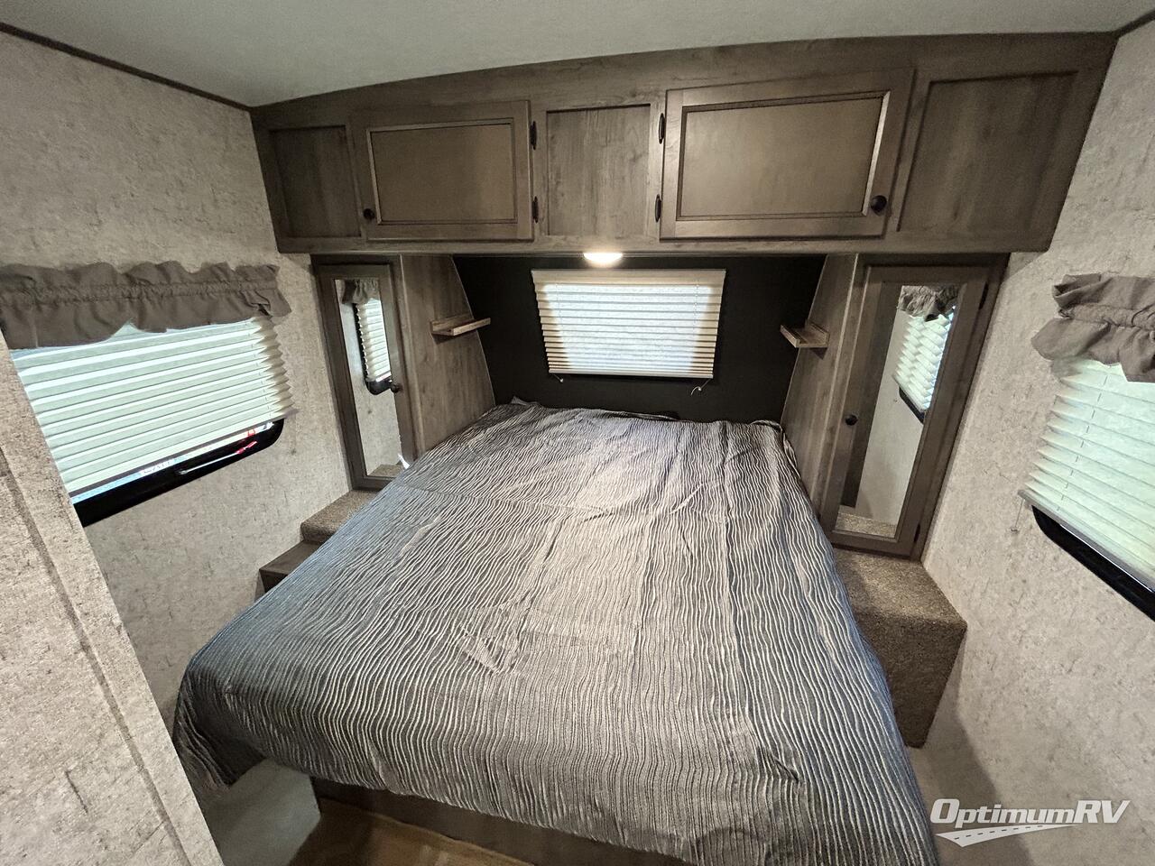 2020 Coachmen Apex Nano 213RDS Photo 11