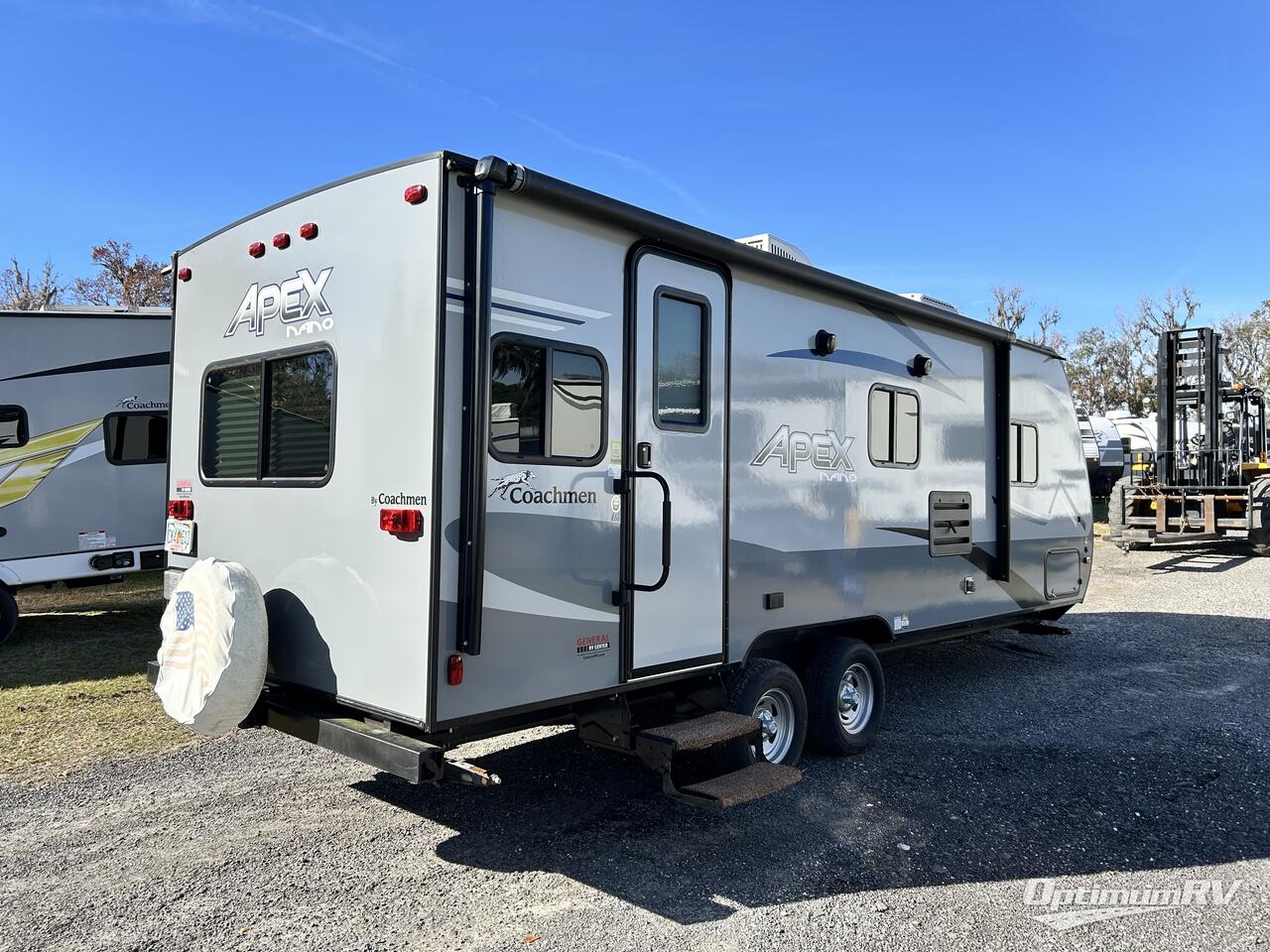 2020 Coachmen Apex Nano 213RDS Photo 2