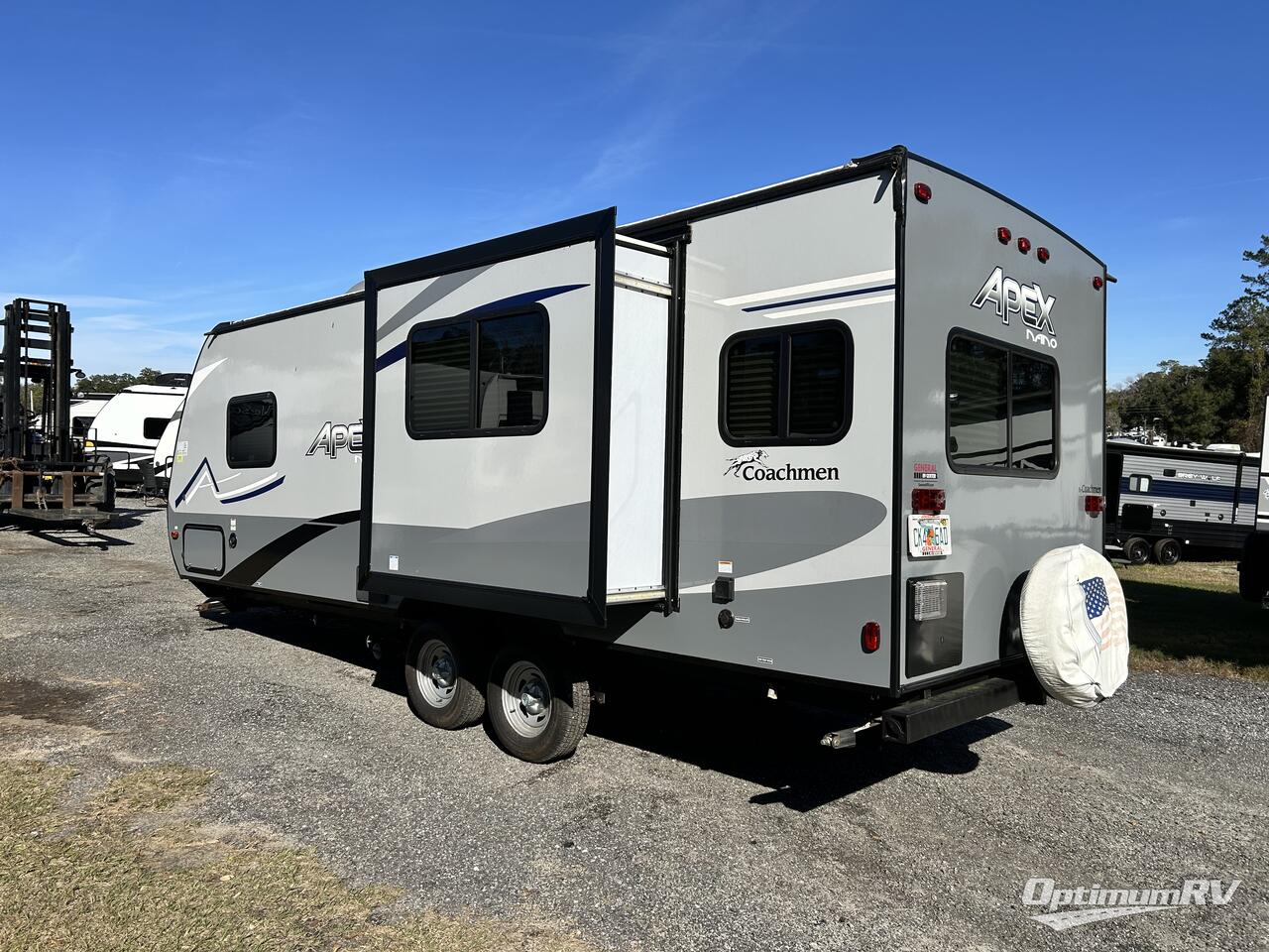 2020 Coachmen Apex Nano 213RDS Photo 3