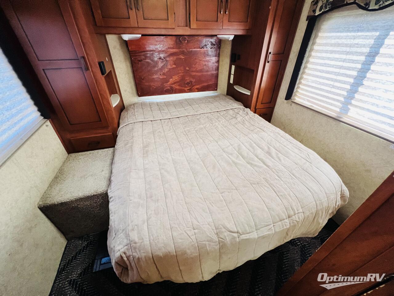 2011 Forest River Sunseeker 3100SS Photo 17