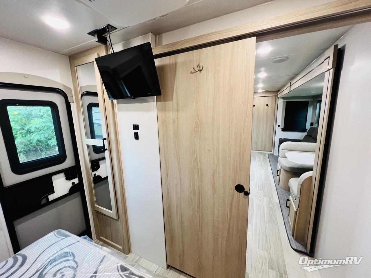 2023 Winnebago Towables Voyage 2831RB Photo 14