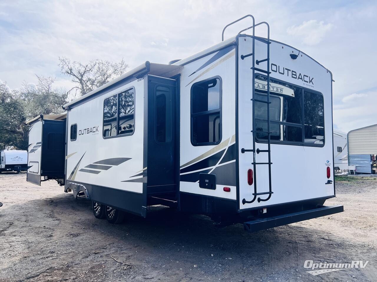 2021 Keystone Outback 330RL Photo 3