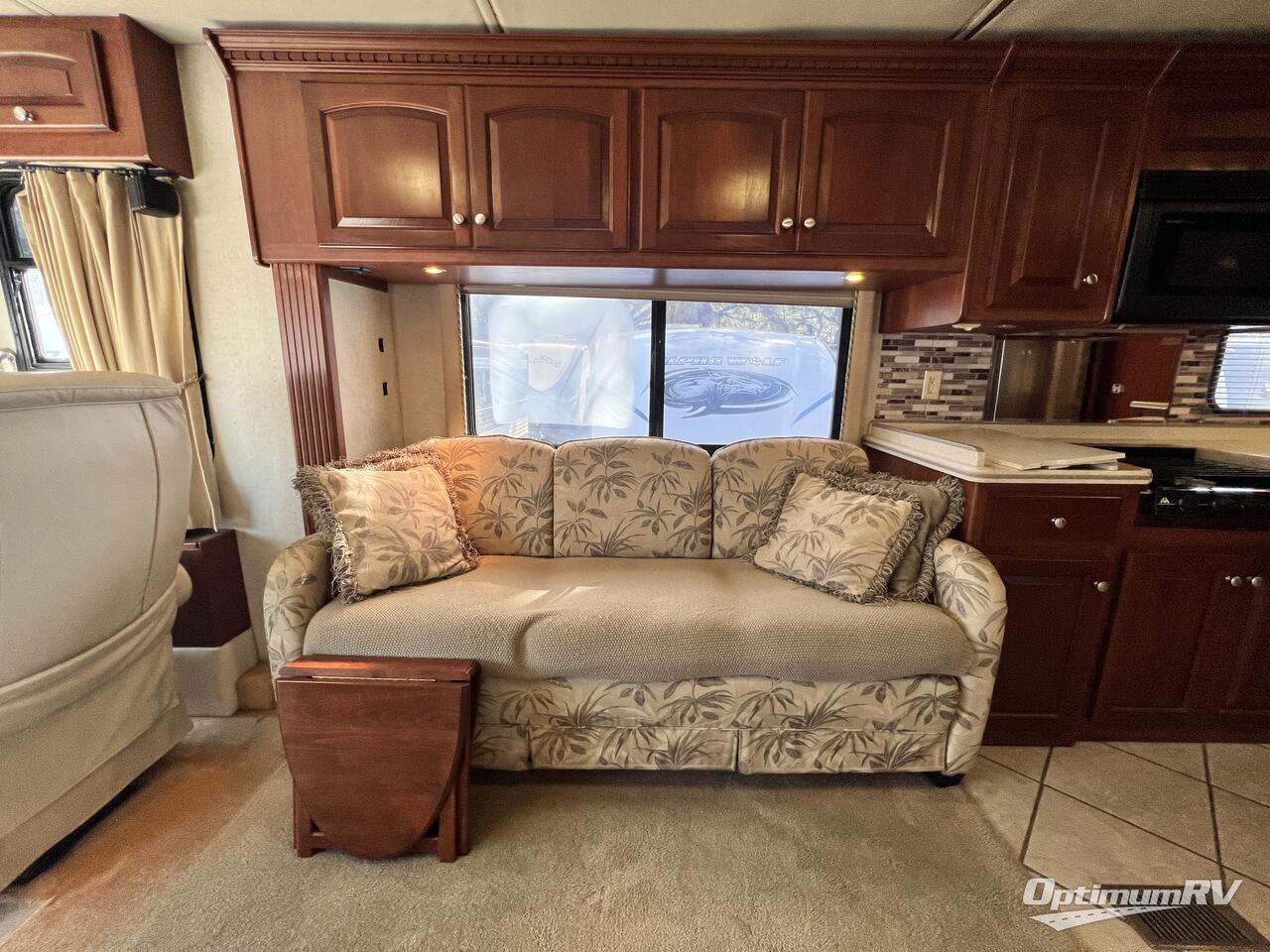 2005 Mandalay Luxury Division Mandalay Class A 40B Photo 10