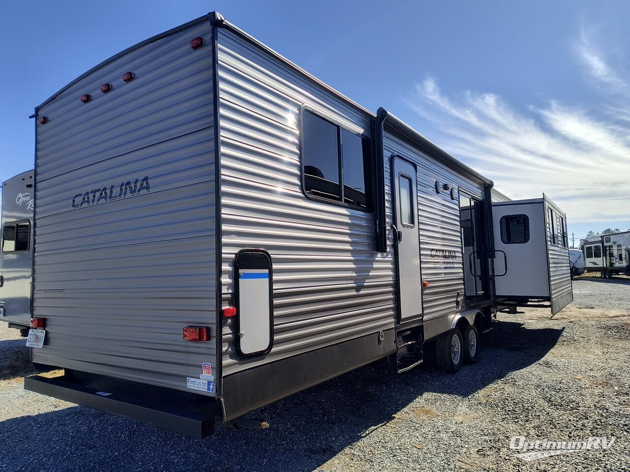 2023 Coachmen Catalina Destination Series 39MKTS Photo 2