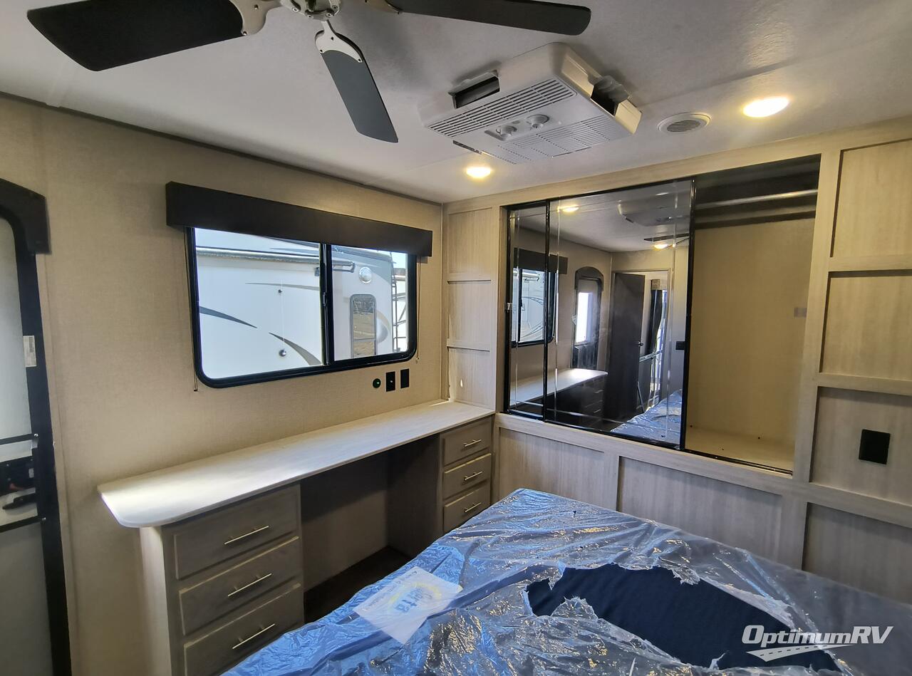 2023 Coachmen Catalina Destination Series 39MKTS Photo 19