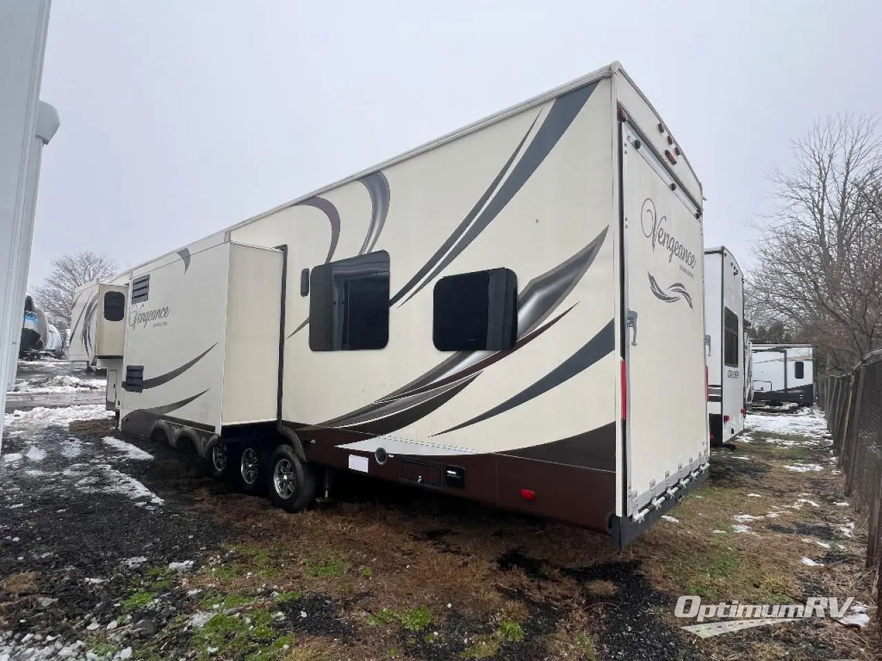 2014 Forest River Vengeance Touring Edition 39R12 Photo 2