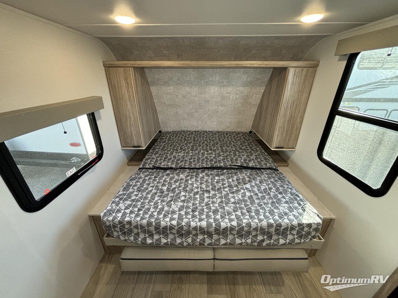 2025 Winnebago M-Series 2326MBBH Photo 9