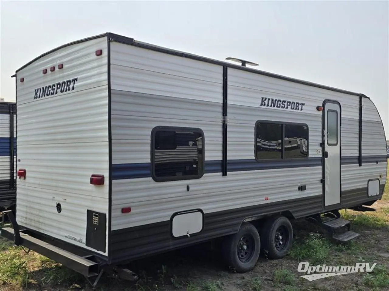 2022 Gulf Stream Kingsport Ultra Lite 264BH Photo 2