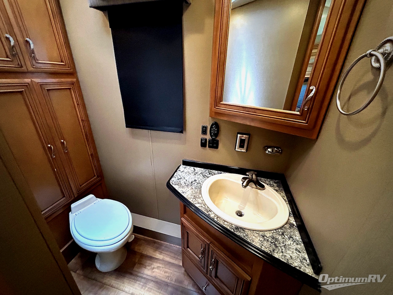 2015 Newmar Canyon Star 3610 Photo 14