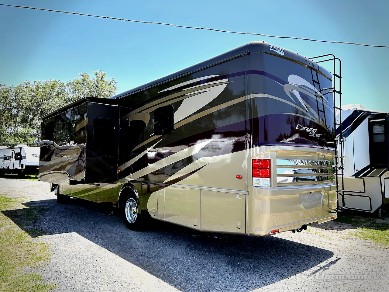 2015 Newmar Canyon Star 3610 Photo 3