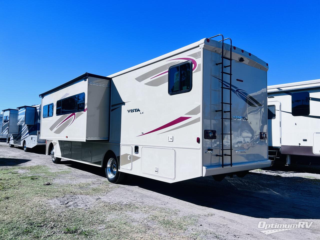 2016 Winnebago Vista LX 35F Photo 2